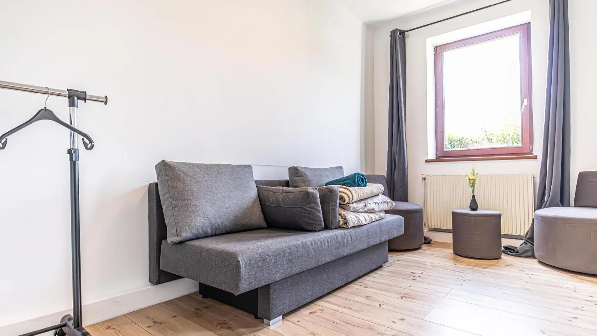 Comfy 3Br Apt With Garden, Up To 10 People Vienna 0*,  Austria